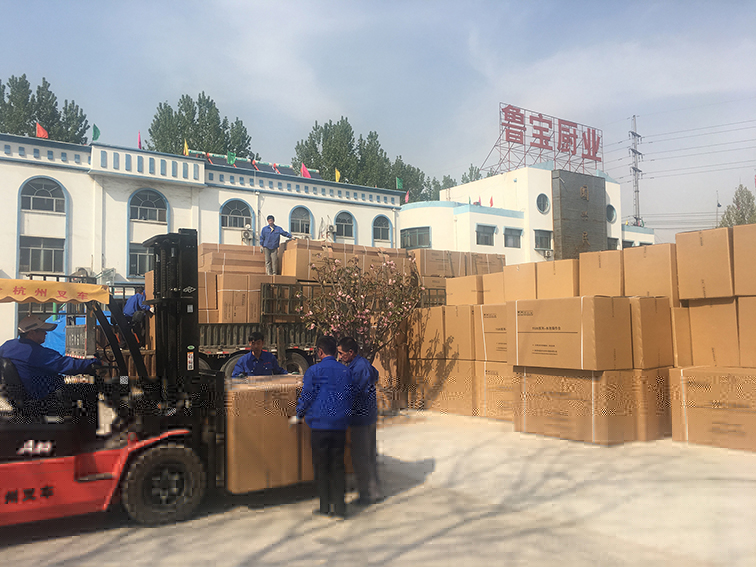 生產部門發(fā)貨忙，加班加點為市場